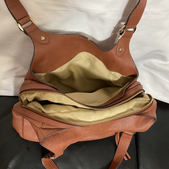 Lodis Tan Leather Shoulder Bag - Picture 4 of 16
